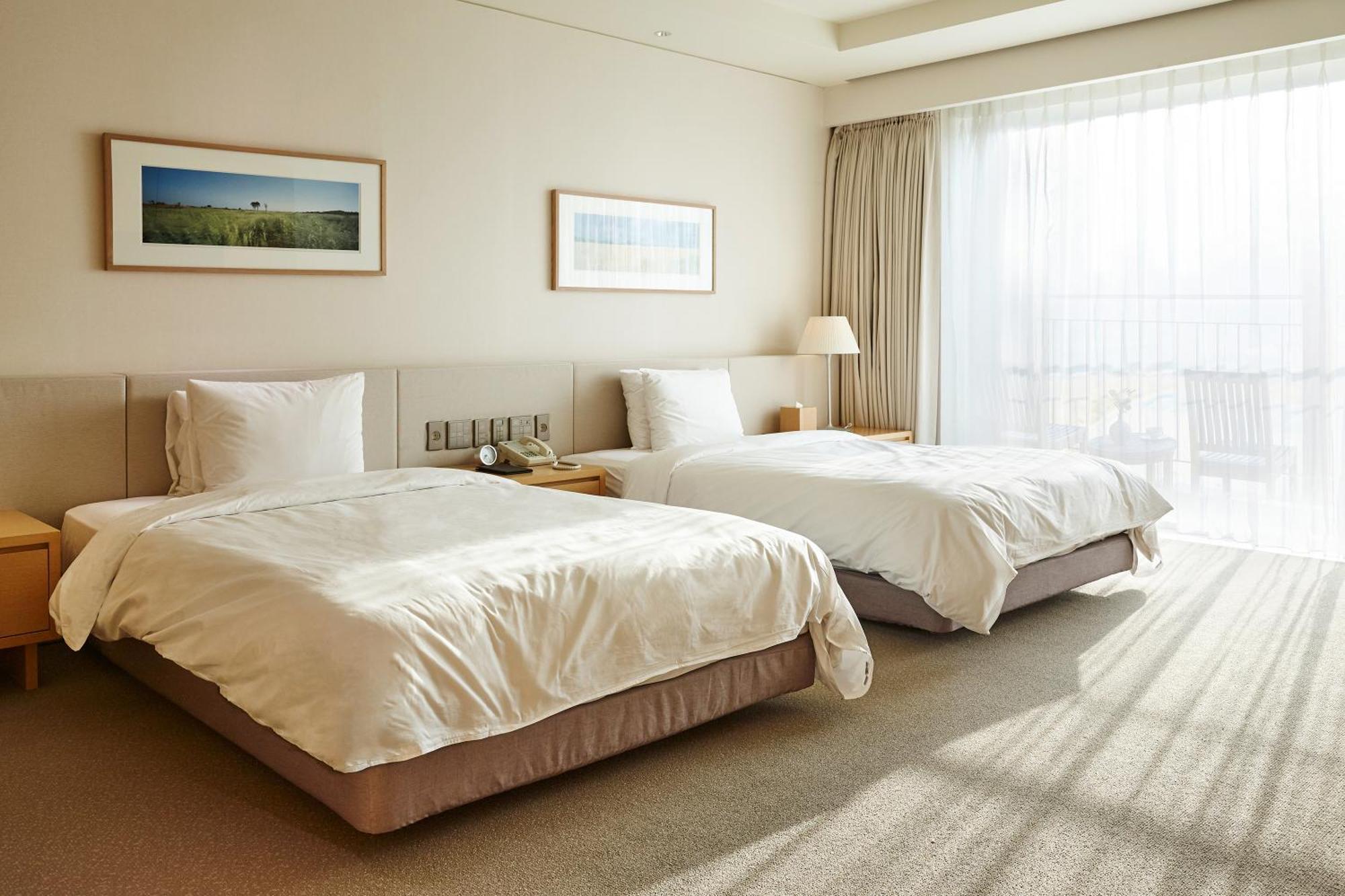 Haevichi Hotel & Resort Jeju Seogwipo Exterior photo