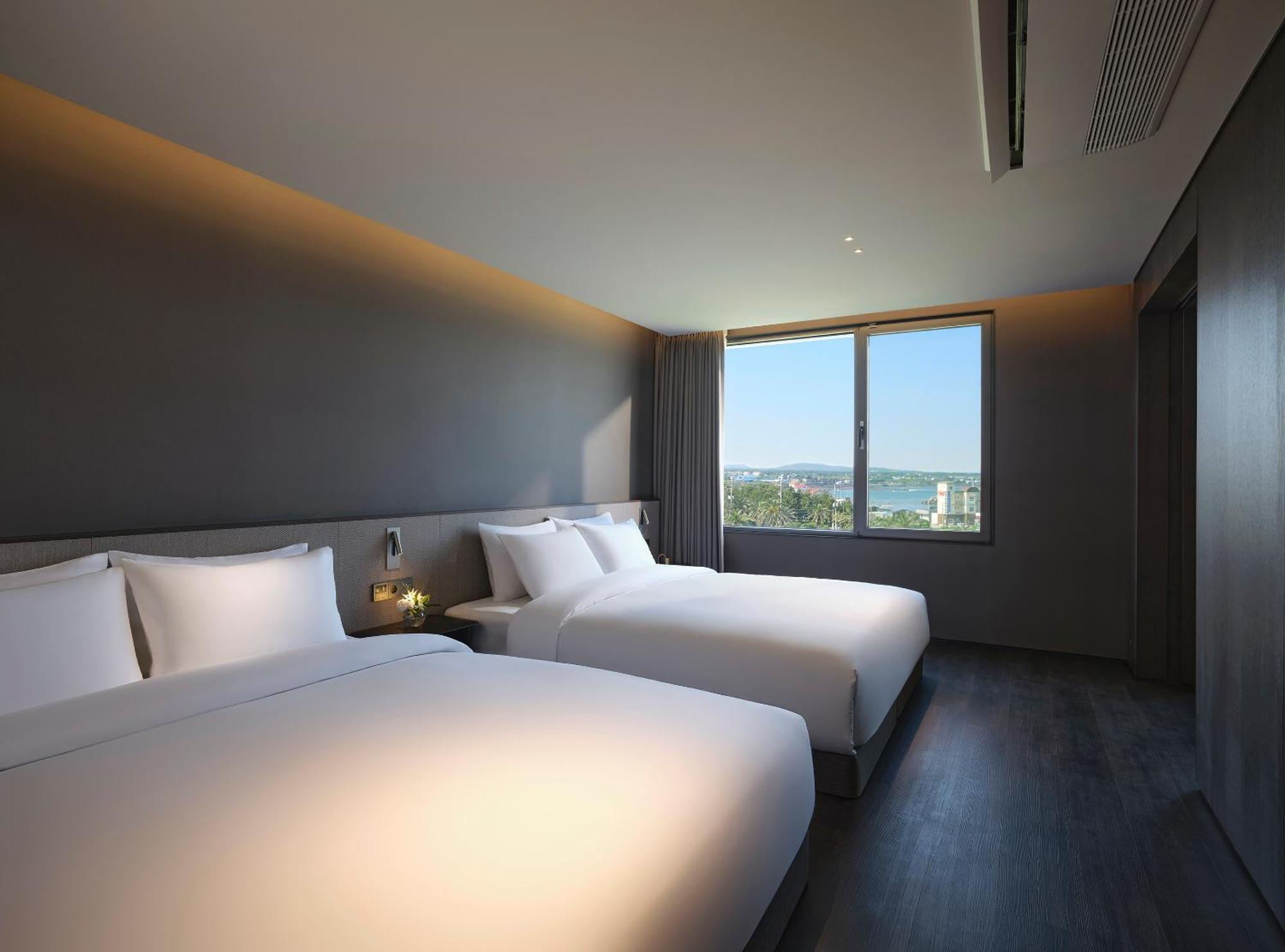 Haevichi Hotel & Resort Jeju Seogwipo Exterior photo